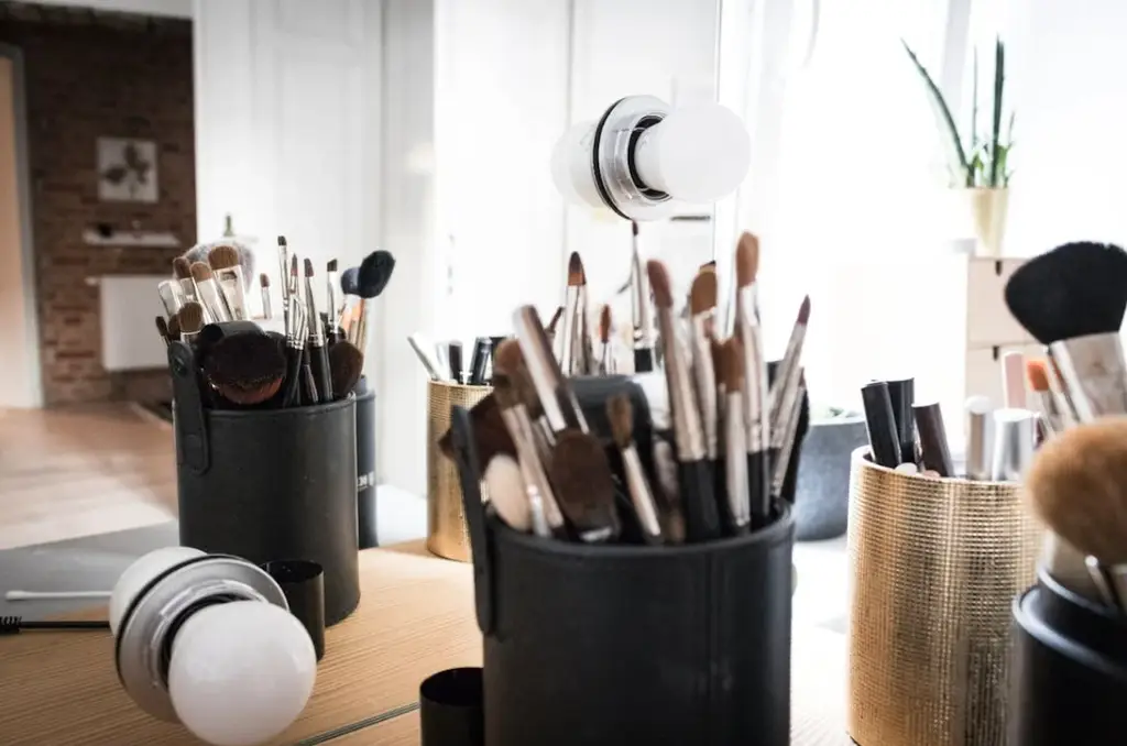 抗皺保養品推薦：逆齡奇蹟，找回青春光澤！